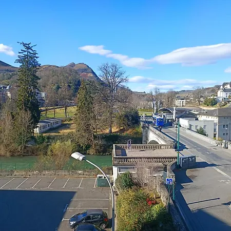 Gasthuis Chez Marie Et Didier 1 Minute A Pied Du Sanctuaire De 3*