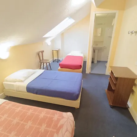 Pensjonat Chez Marie Et Didier 1 Minute A Pied Du Sanctuaire De Lourdes