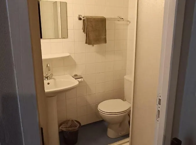 Chez Marie Et Didier 1 Minute A Pied Du Sanctuaire De Gæstehus Lourdes