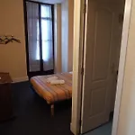 Chez Marie Et Didier 1 Minute A Pied Du Sanctuaire De ゲストハウス