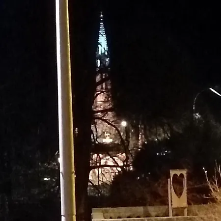 Chez Marie Et Didier 1 Minute A Pied Du Sanctuaire De Lourdes