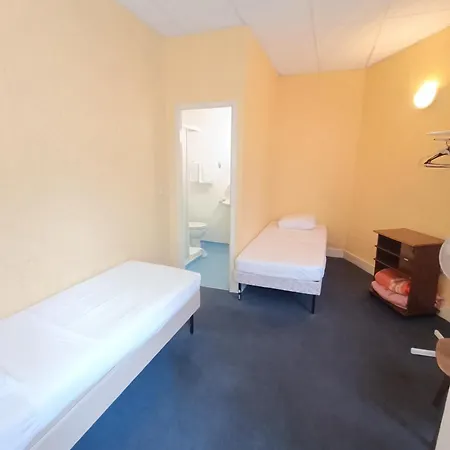 Pensión Chez Marie Et Didier 1 Minute A Pied Du Sanctuaire De